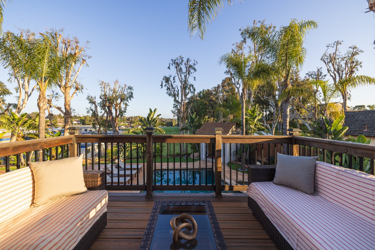 23965 Carrillo Dr
