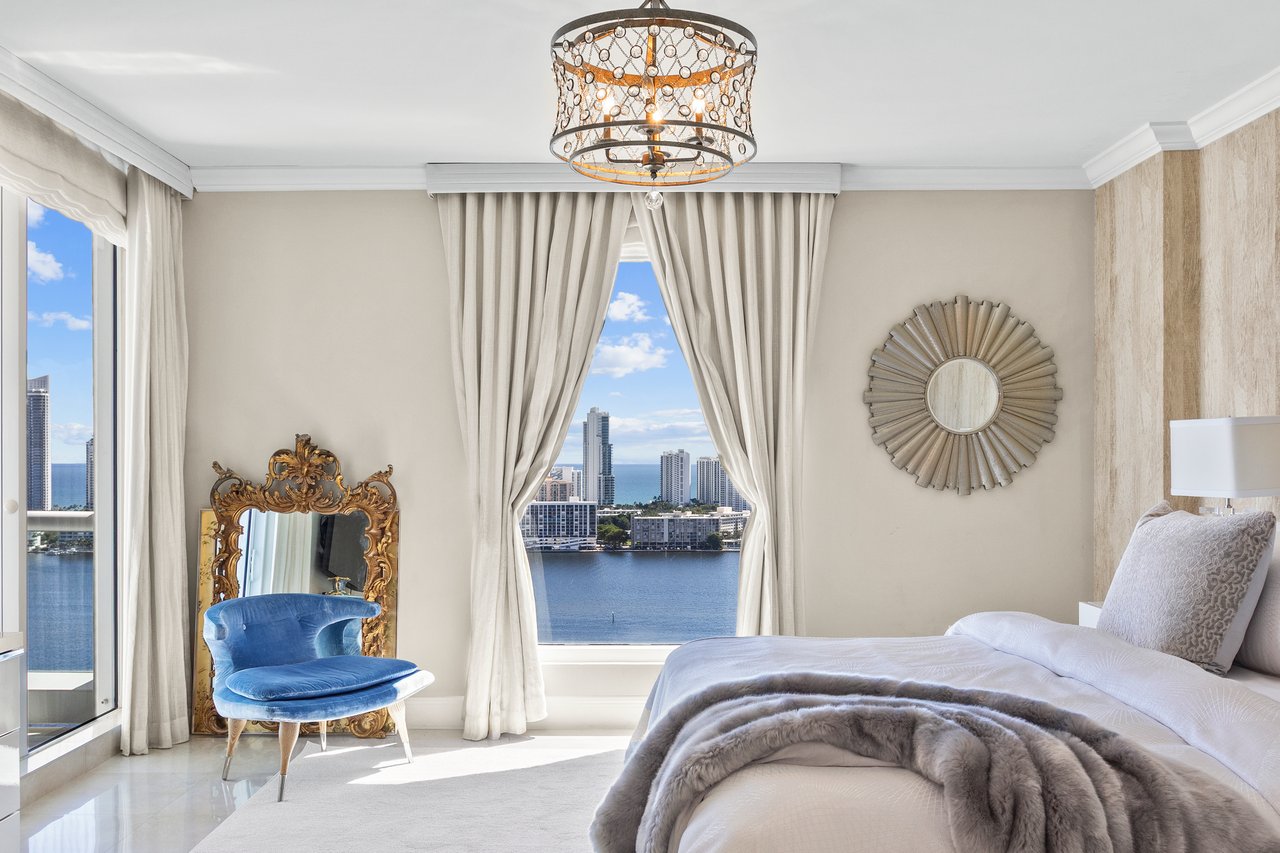 6000 Island Blvd # 2507