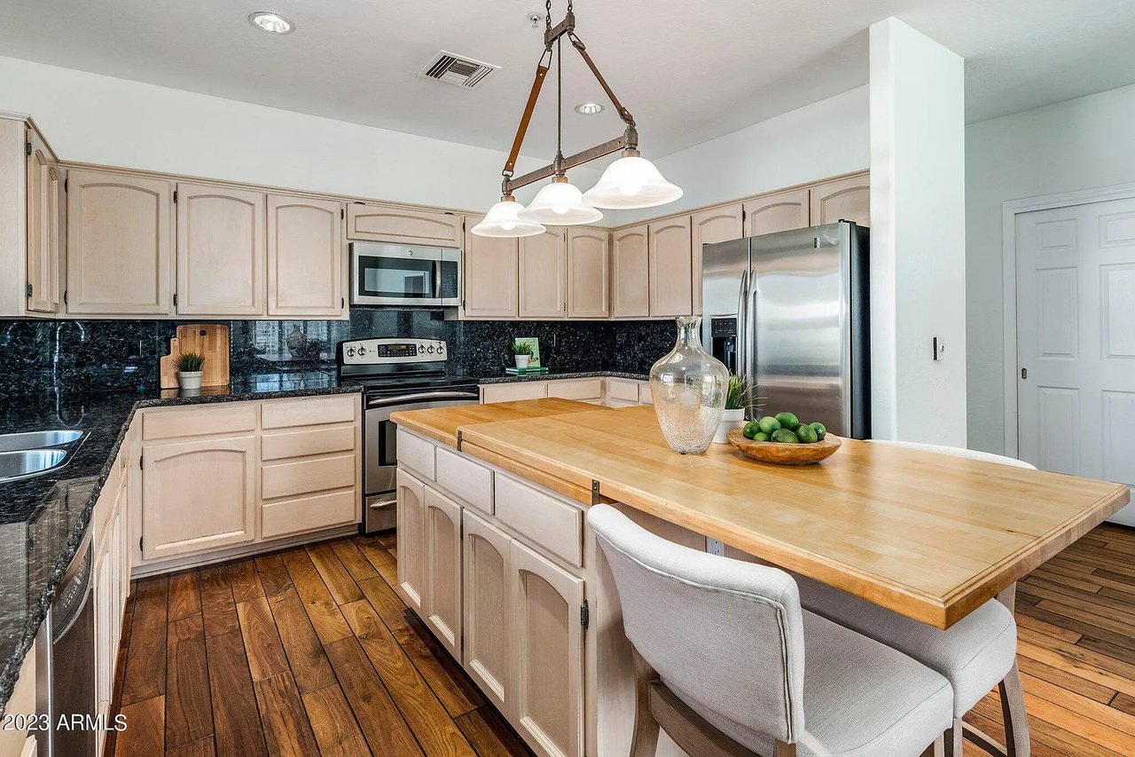 9105 N 100TH Pl