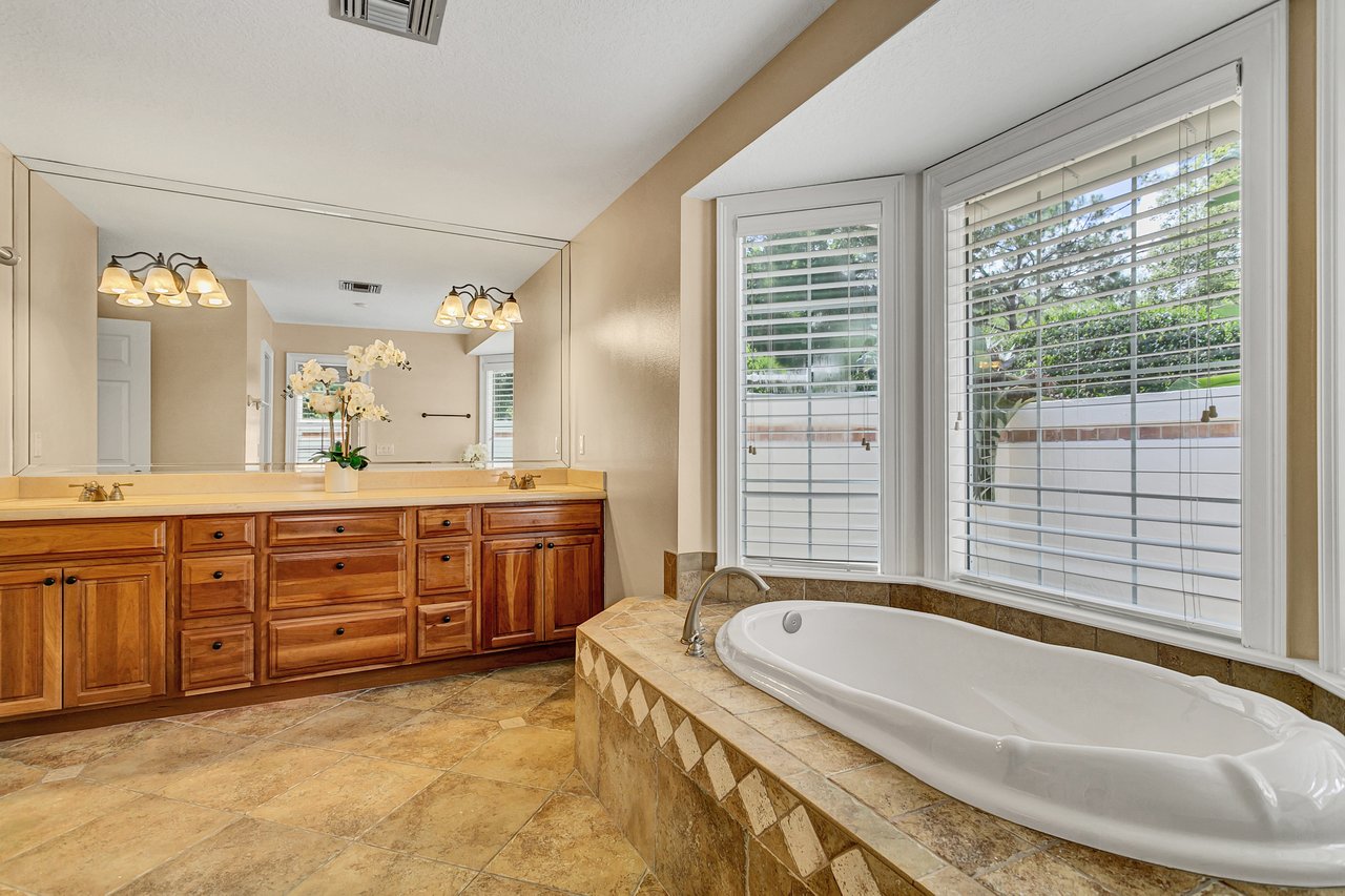 11015 Clipper Court