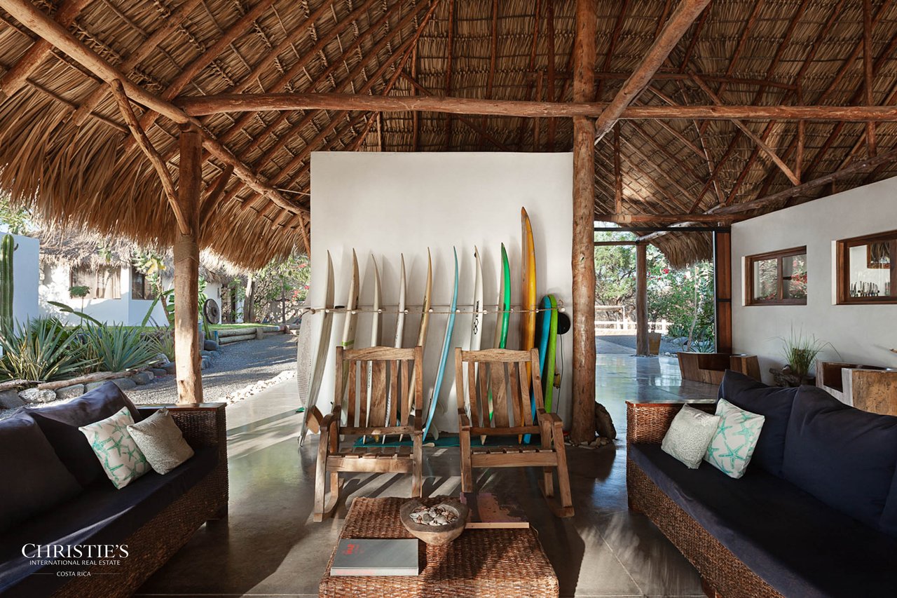Mandla Boutique Coastal Retreat with World-Class Surf