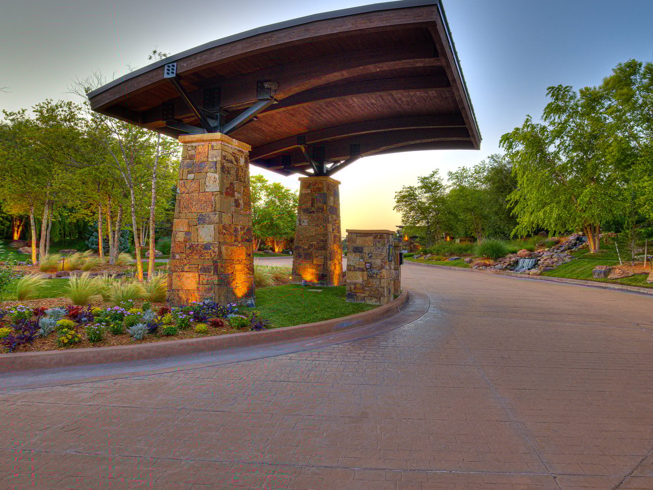 Forest Creek Estates in Edmond Oklahoma - Build Your New Luxury Home in this Sought After Gated Addition - Wyatt Poindexter - The Agency