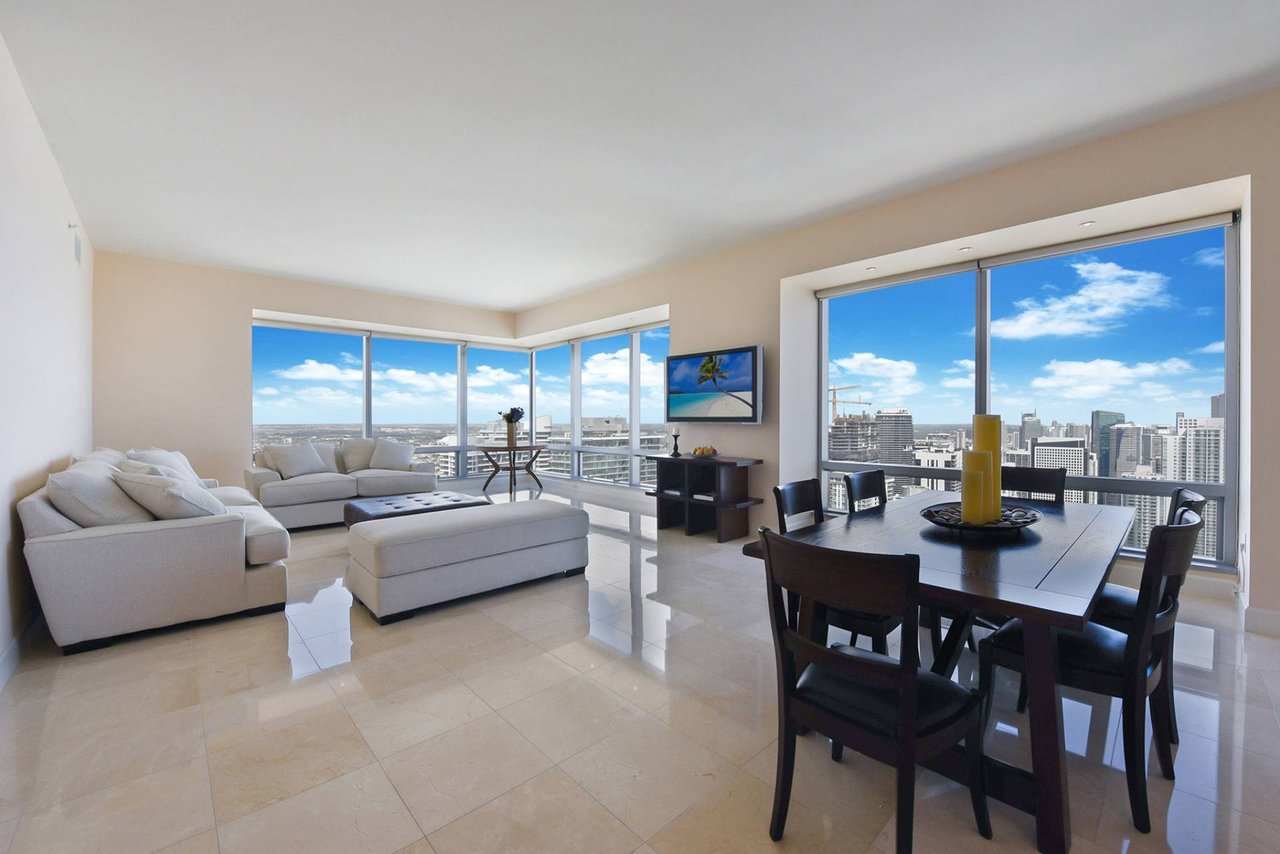 1425 Brickell Ave # 58C