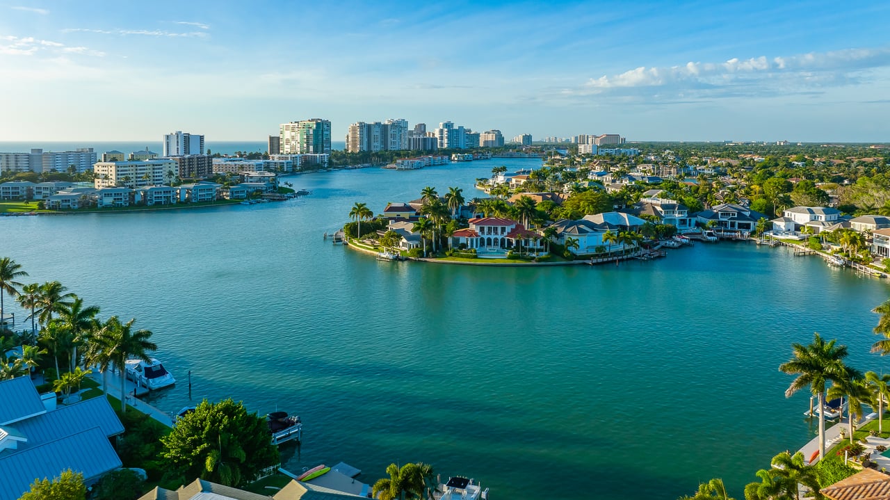 Top Waterfront Neighborhoods in Naples for Gulf-Access Boating