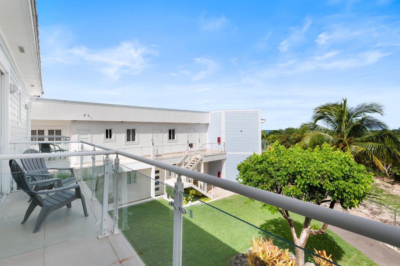 Unit 19, Miramar Coastal Residence