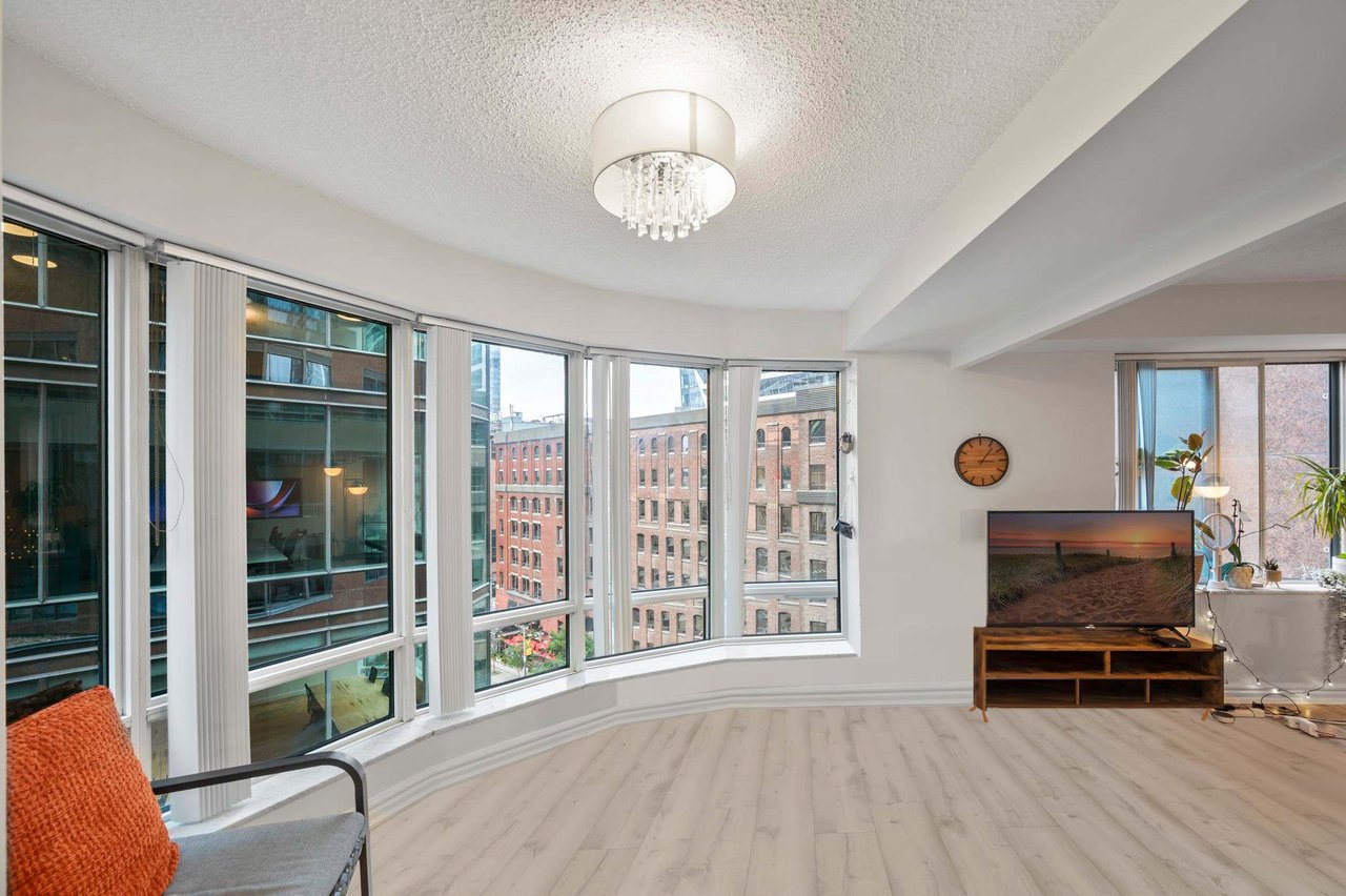 SOLD: Experience World-Class Living