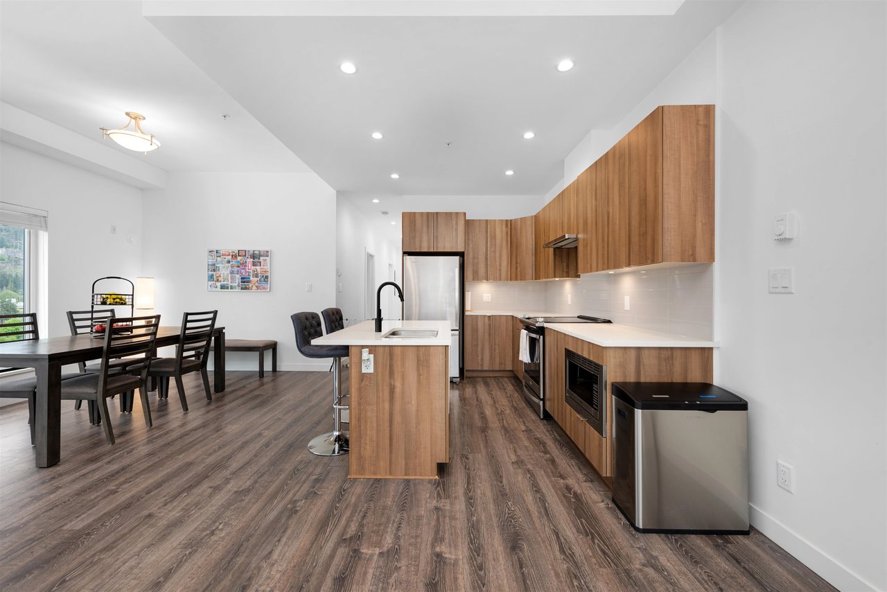606-1365 Pemberton Ave