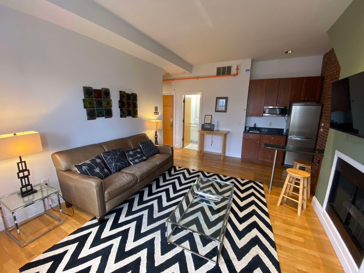 Fully Furnished "Turnkey" South End One Bed for JULY 1st