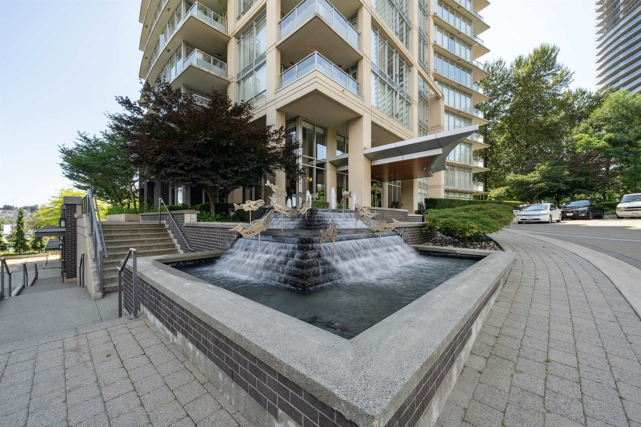 706-2133 Douglas Rd