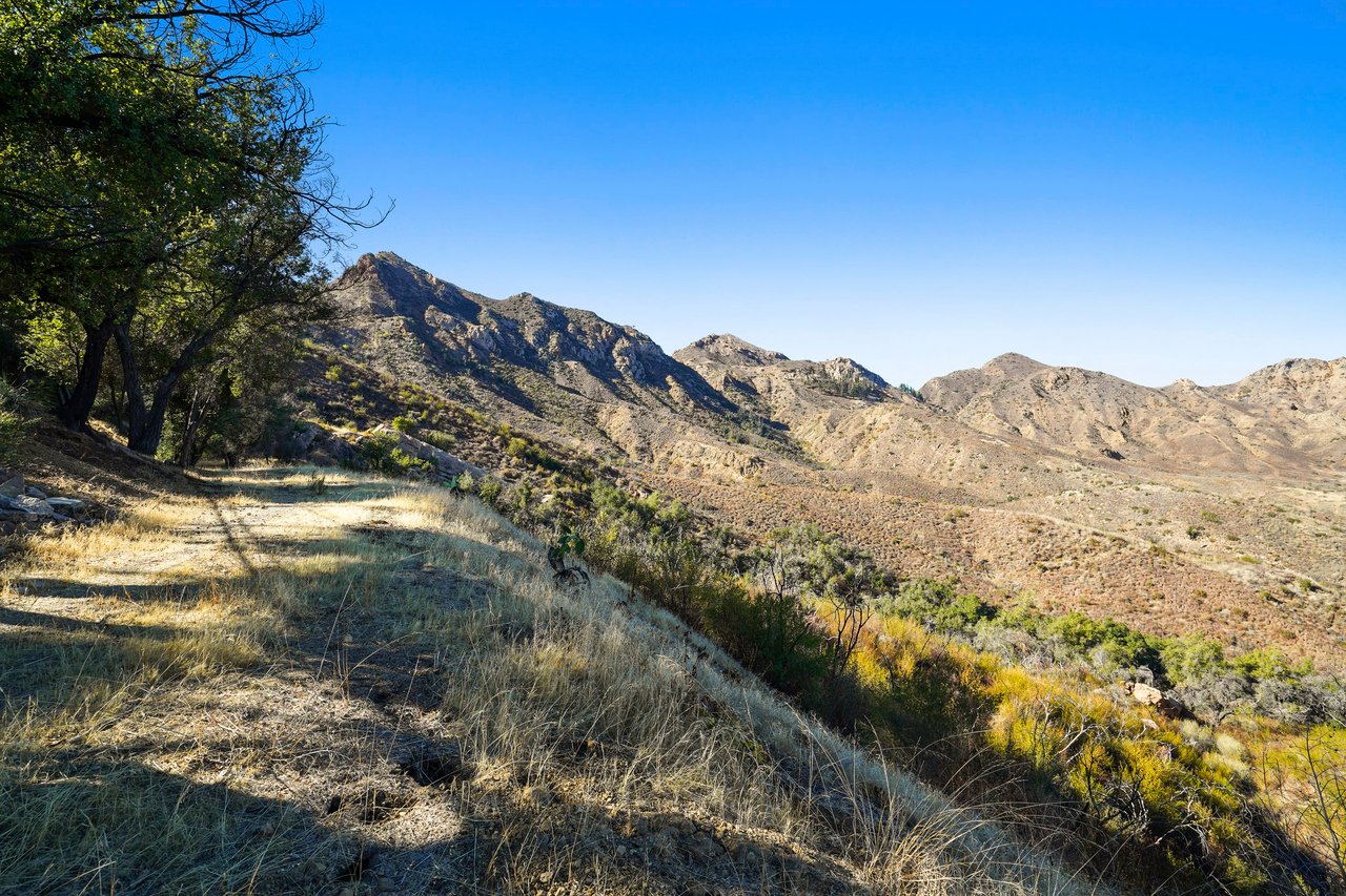 30887 Mulholland Hwy