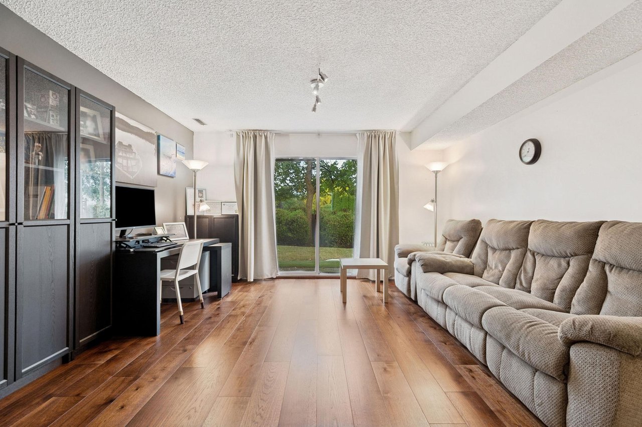 39-1140 Falcon Dr