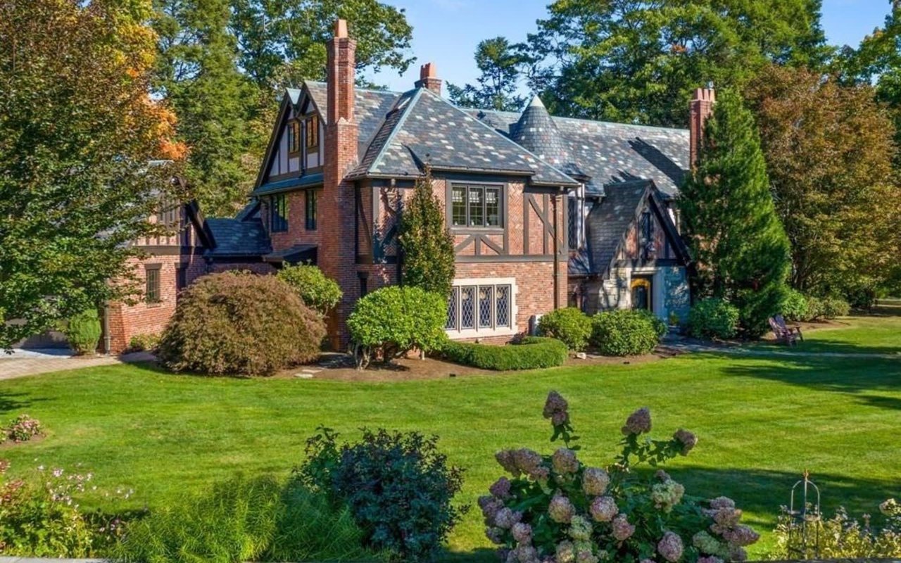 Up Your Curb Appeal: Use These Trusted Landscapers in Sharon, MA
