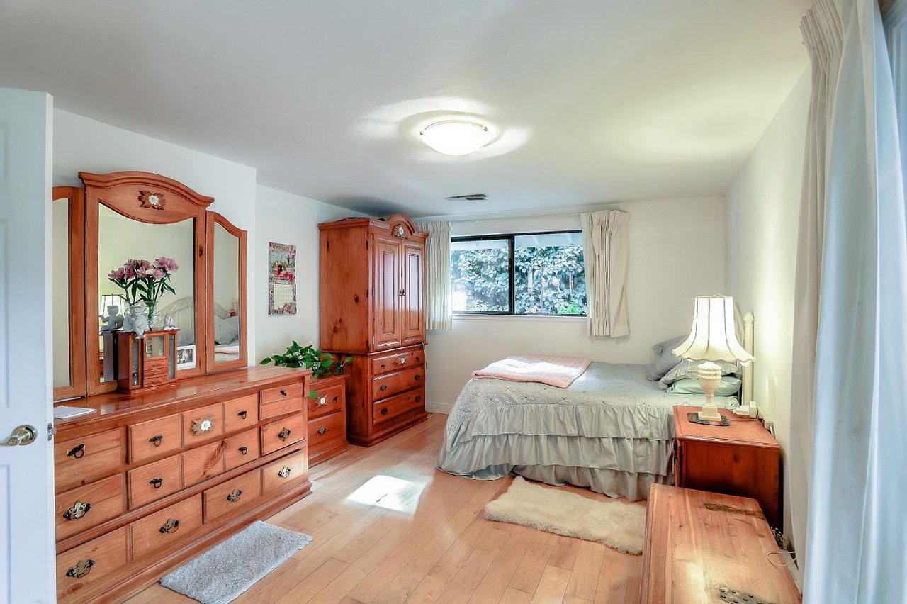 10 Upper Cir
