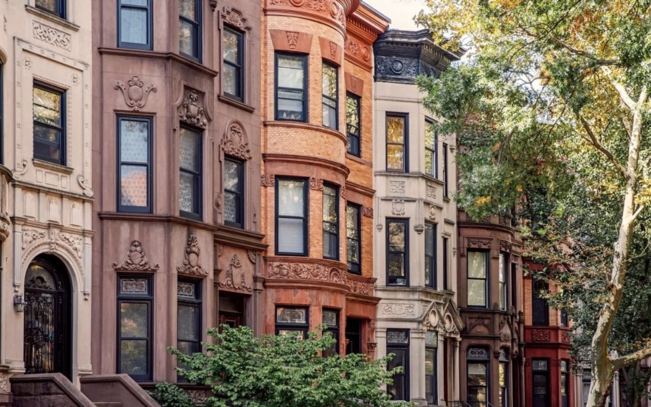 Is It a Good Idea to Buy a Historic Home? It’s Not for The Faint of Heart, Expert Says