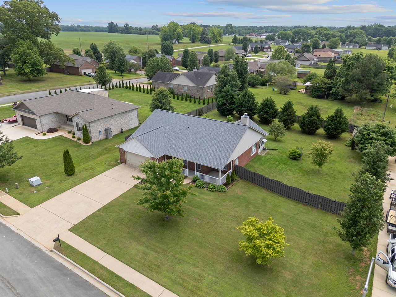 No HOA!! Great property in Toney!