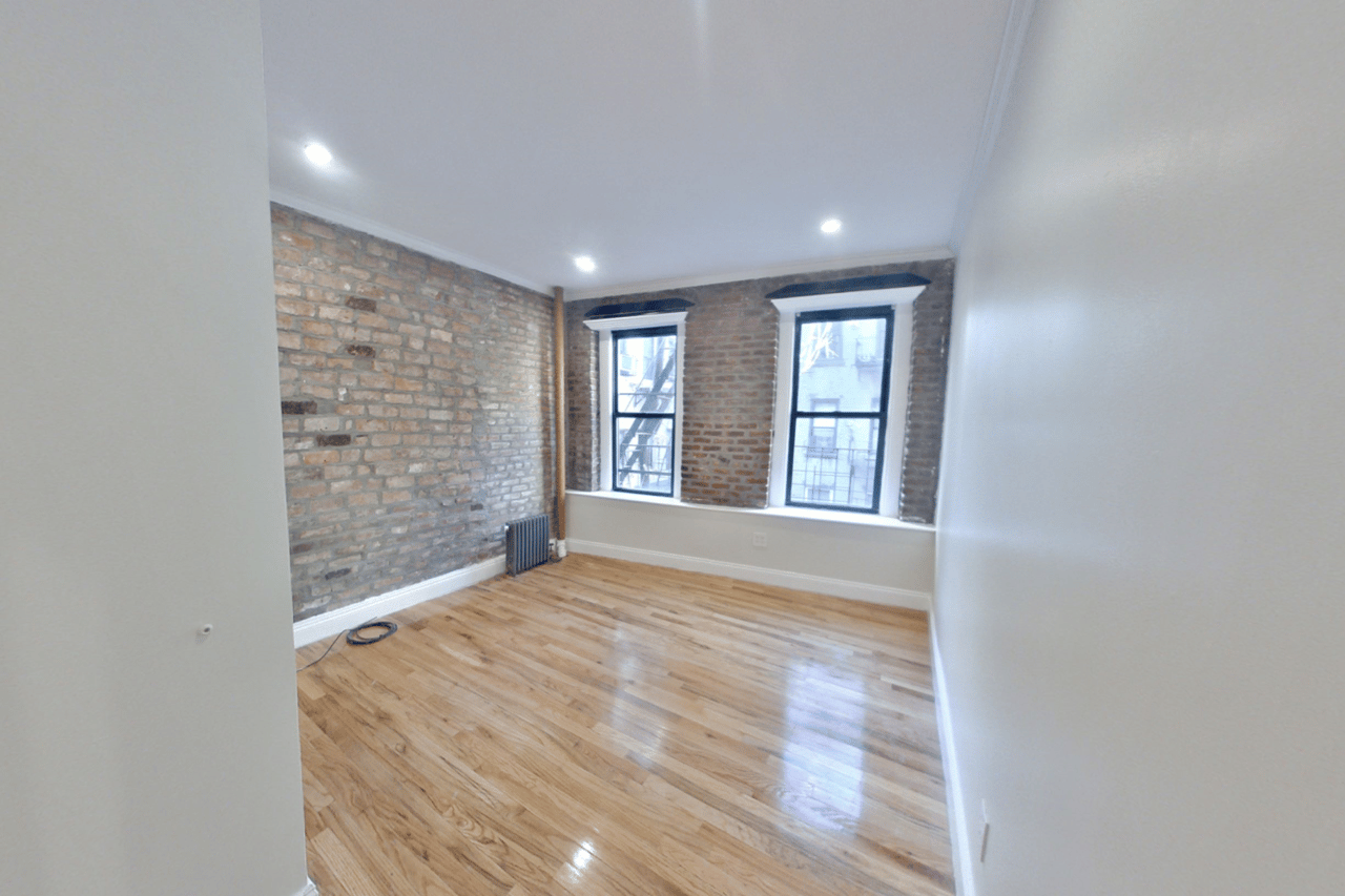 117 Elizabeth Street, Apt B