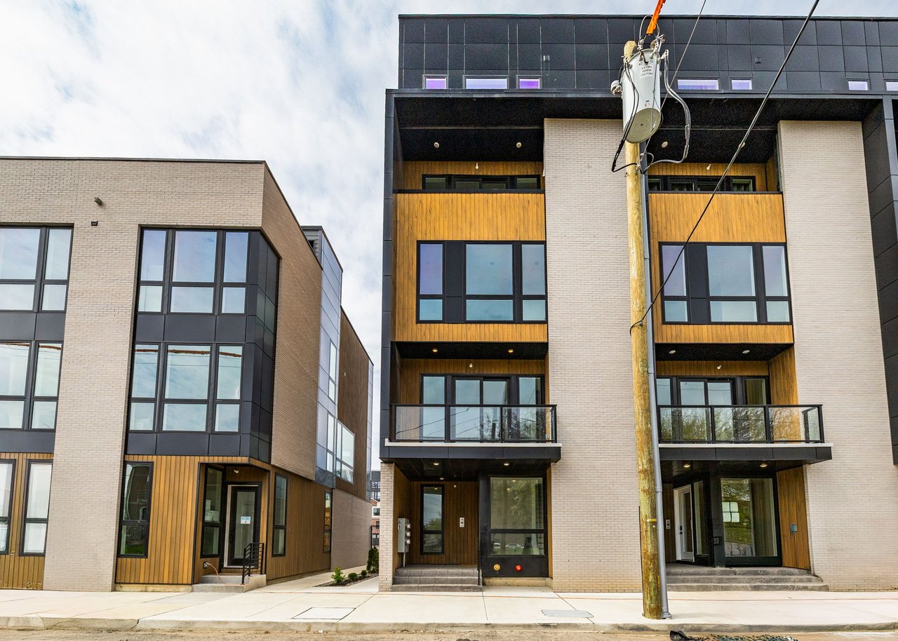 Upper Condo - unit B