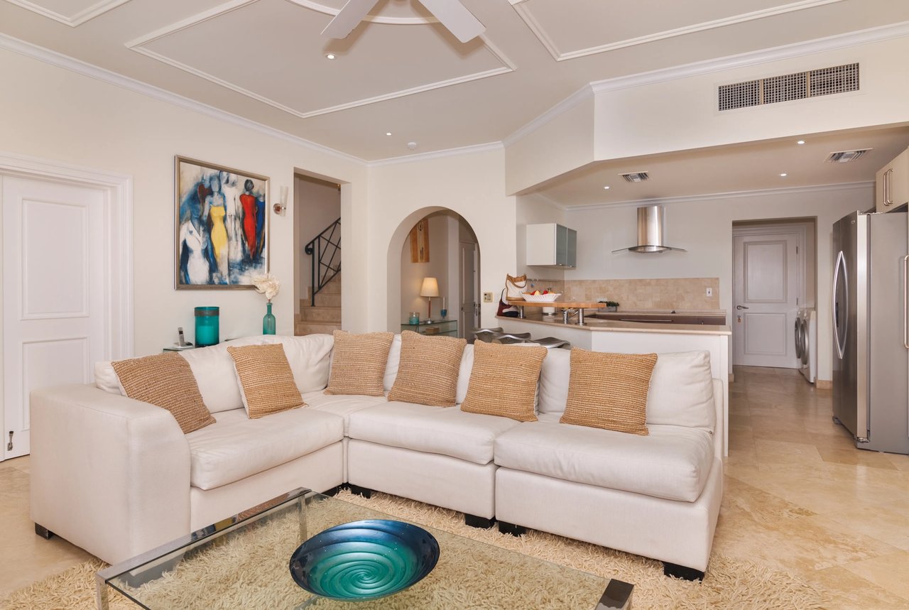 Schooner Bay 303