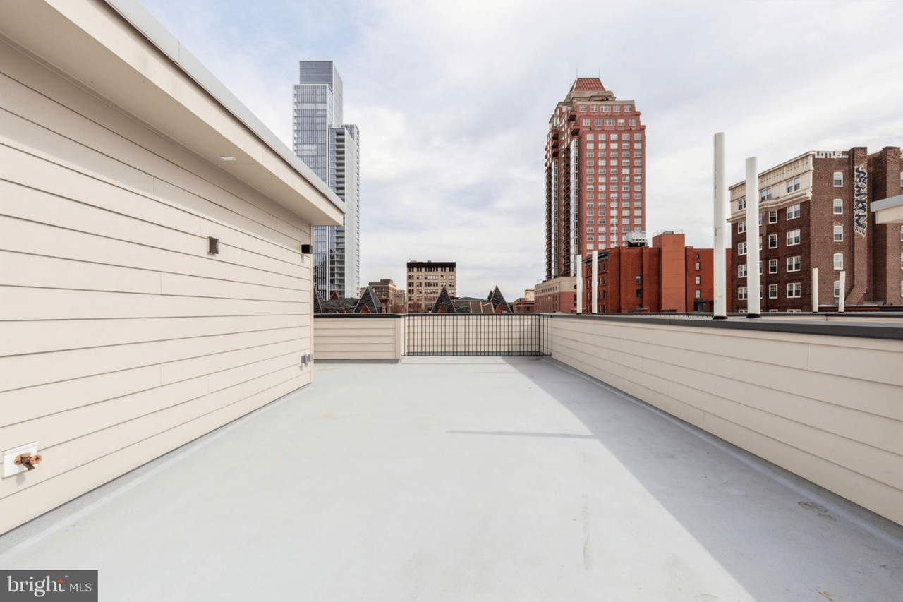 338 S Hicks St, Philadelphia, PA 19102