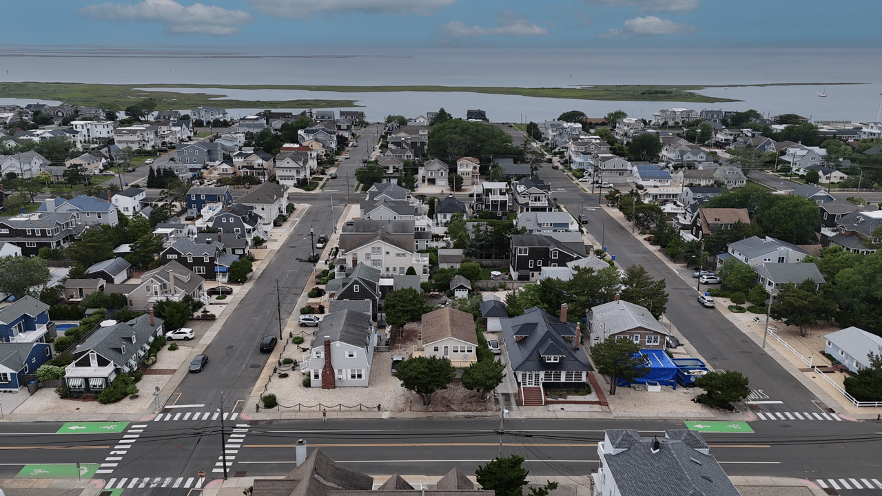 1010 S Beach Avenue, Beach Haven