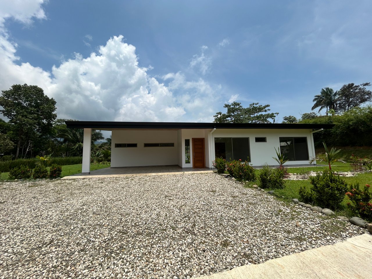 Modern Homes for Sale in Ojochal – El Tucán Paradise | Gated Community Costa Rica