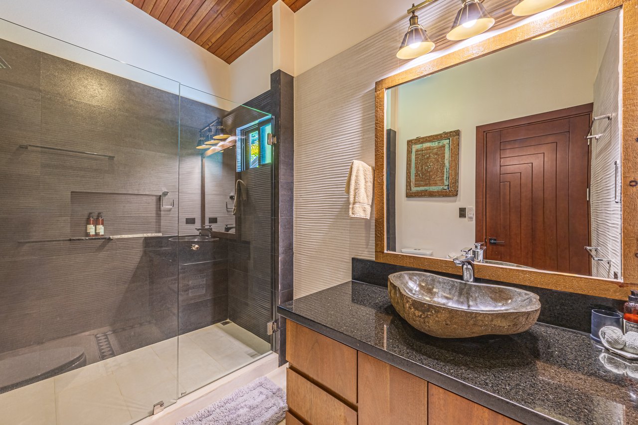 Casa Markissa – Luxury Oceanview Villa with Proven Rental Income.