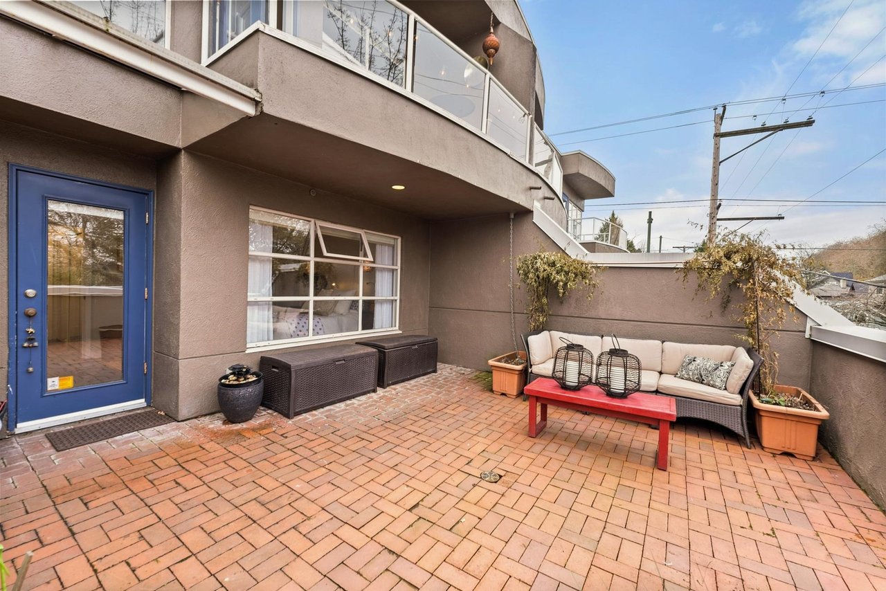 2556 Highbury St, #103