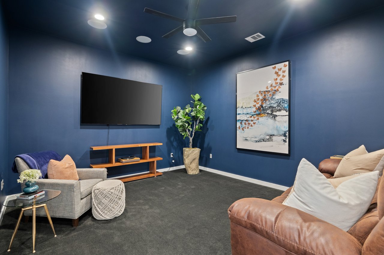 Spanish Oaks Luxury 