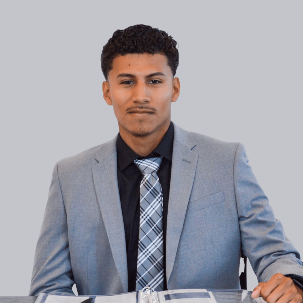 Miguel Gomez Fort Worth, TX Real Estate Agent Headshot