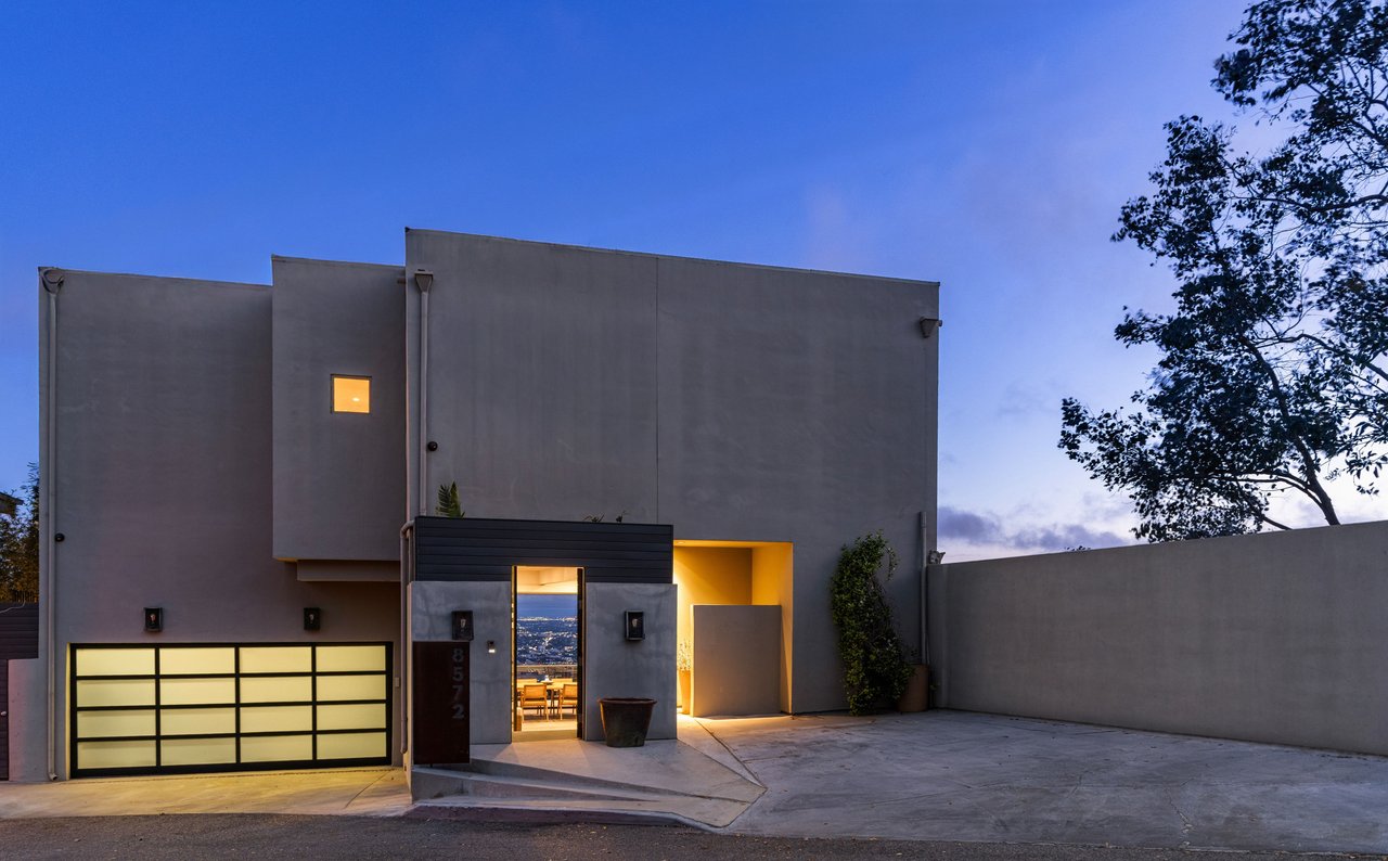 8572 Hillside Ave, Sunset Strip