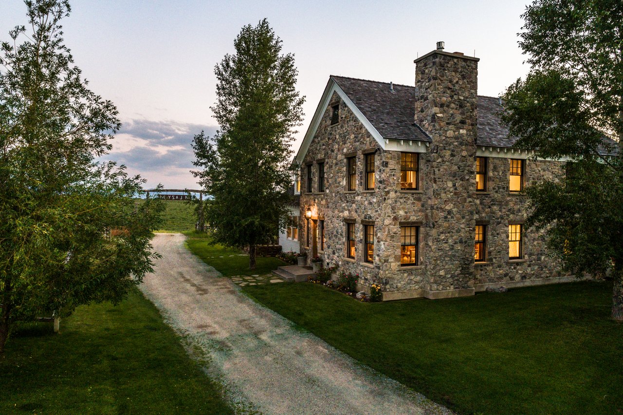 705 Kaufman Rd