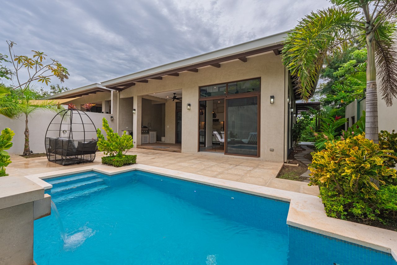 Casa Arcana | Luxury 3BR Condo with Private Pool in Tamarindo Parks | Walk to Beach
