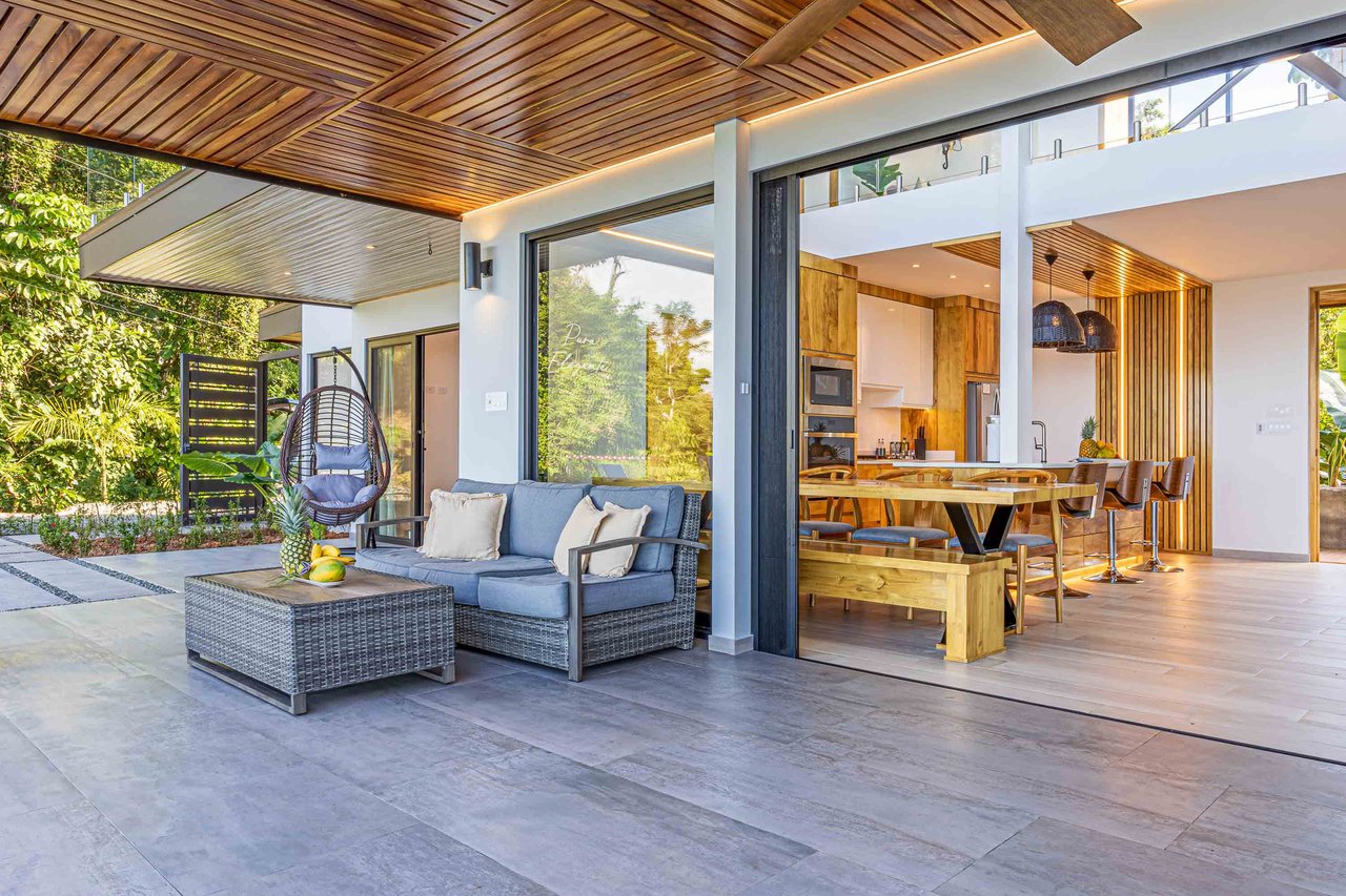 Exclusive Luxury Villa with Infinity Pool