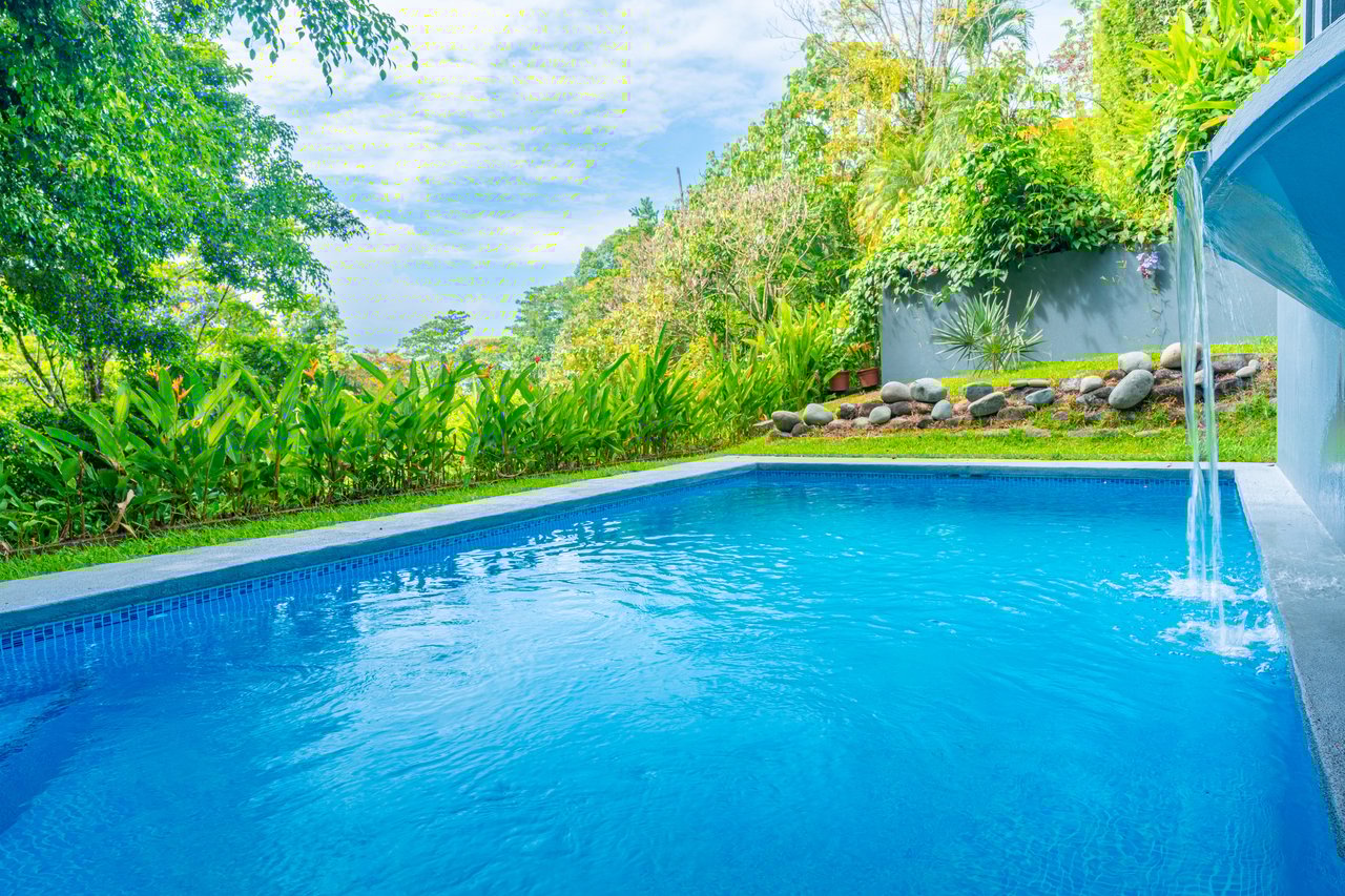 VILLA TURQUESA – MAJESTIC OASIS, CLOSE TO THE BEACH AND WILDLIFE – 1.92 ACRES