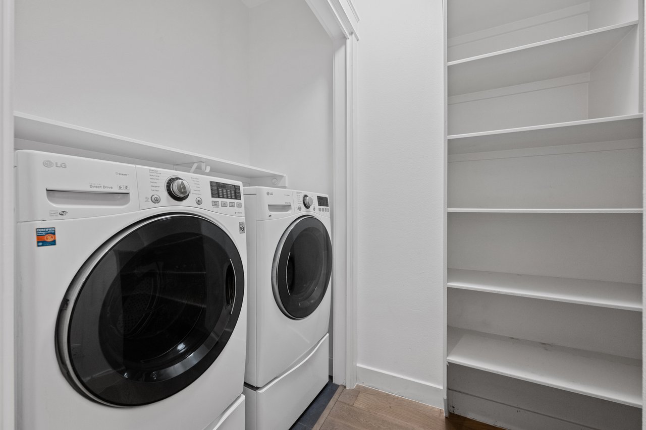 1403 W 12th Street #B