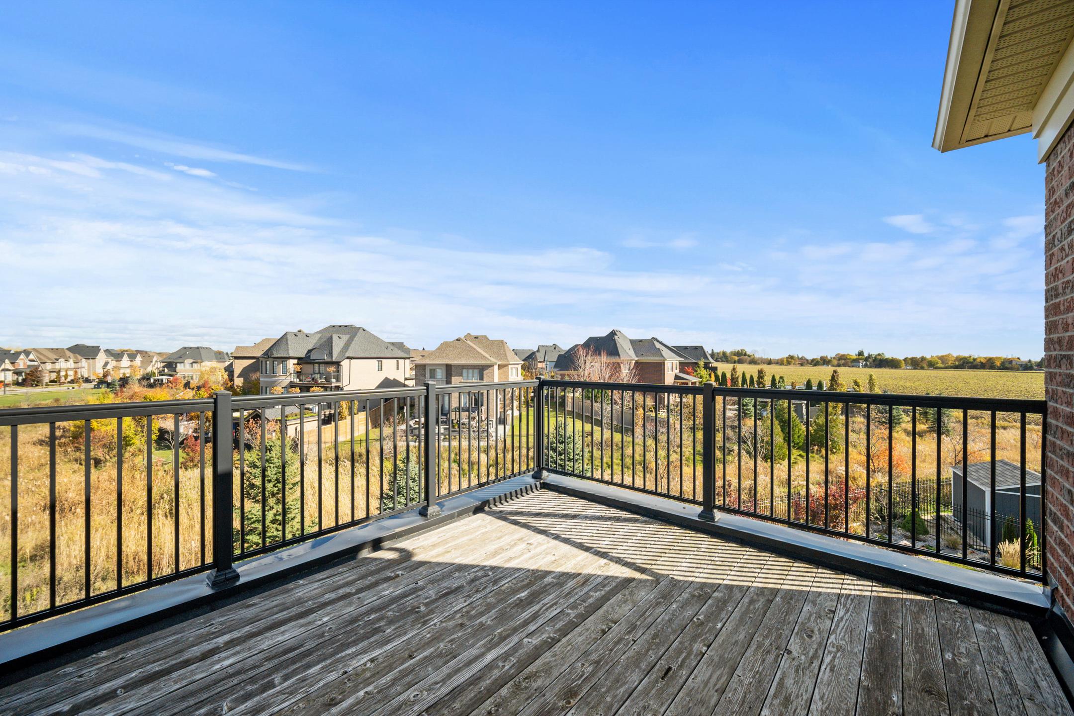 12 Albert Hill Court