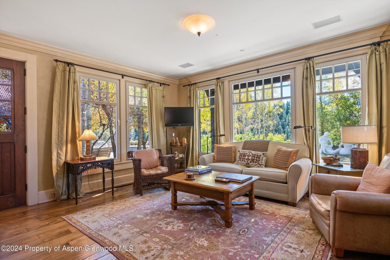 200 Jalanda Lane