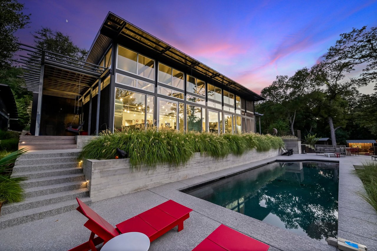 2212 River Hills Road