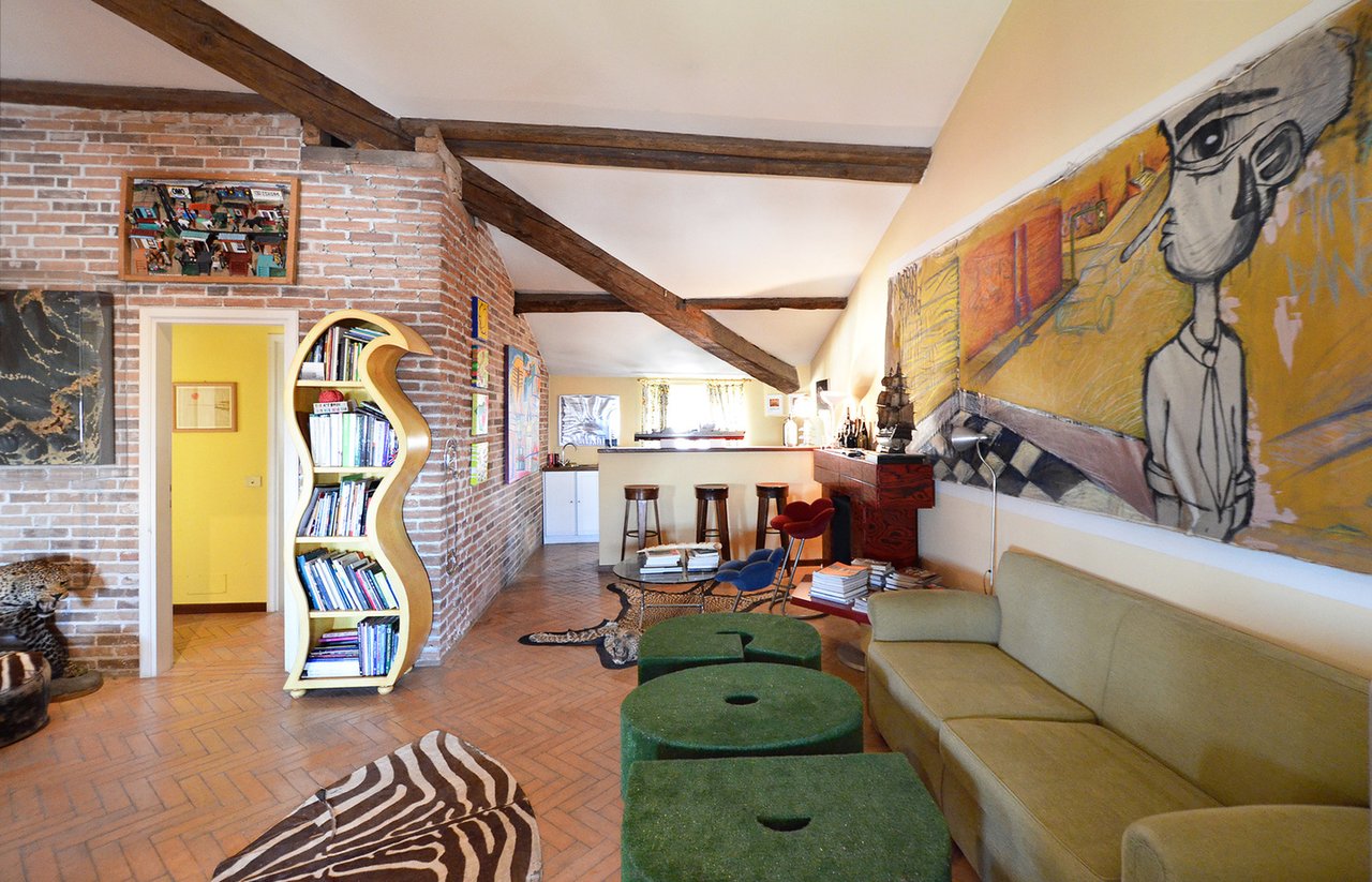 Villa Viareggio With A Sea View