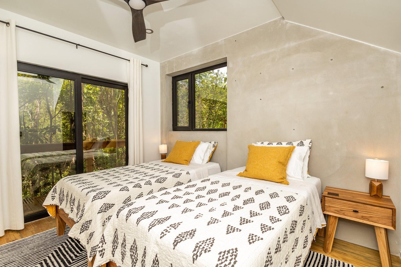 Sea Breeze House on Lot 5D