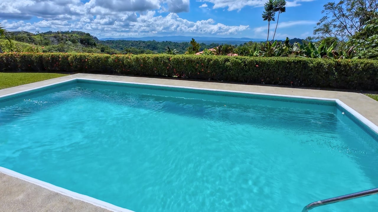 Casa Jean, Window of the Soul 