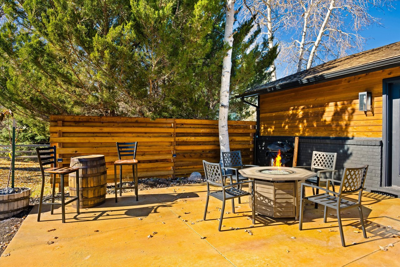 Beautifully Remodeled Home in the Heart of the Valley
