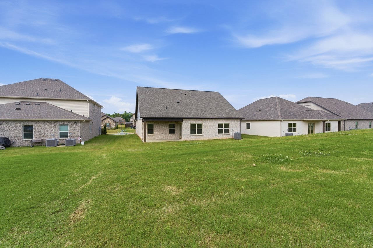 New Market New Build! Move-In Special!