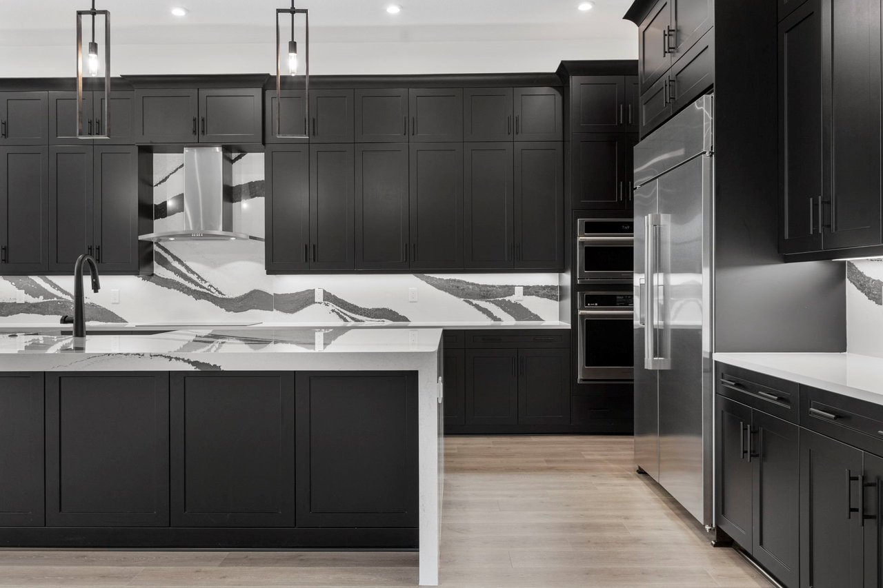 9187 SW Shinnecock Dr