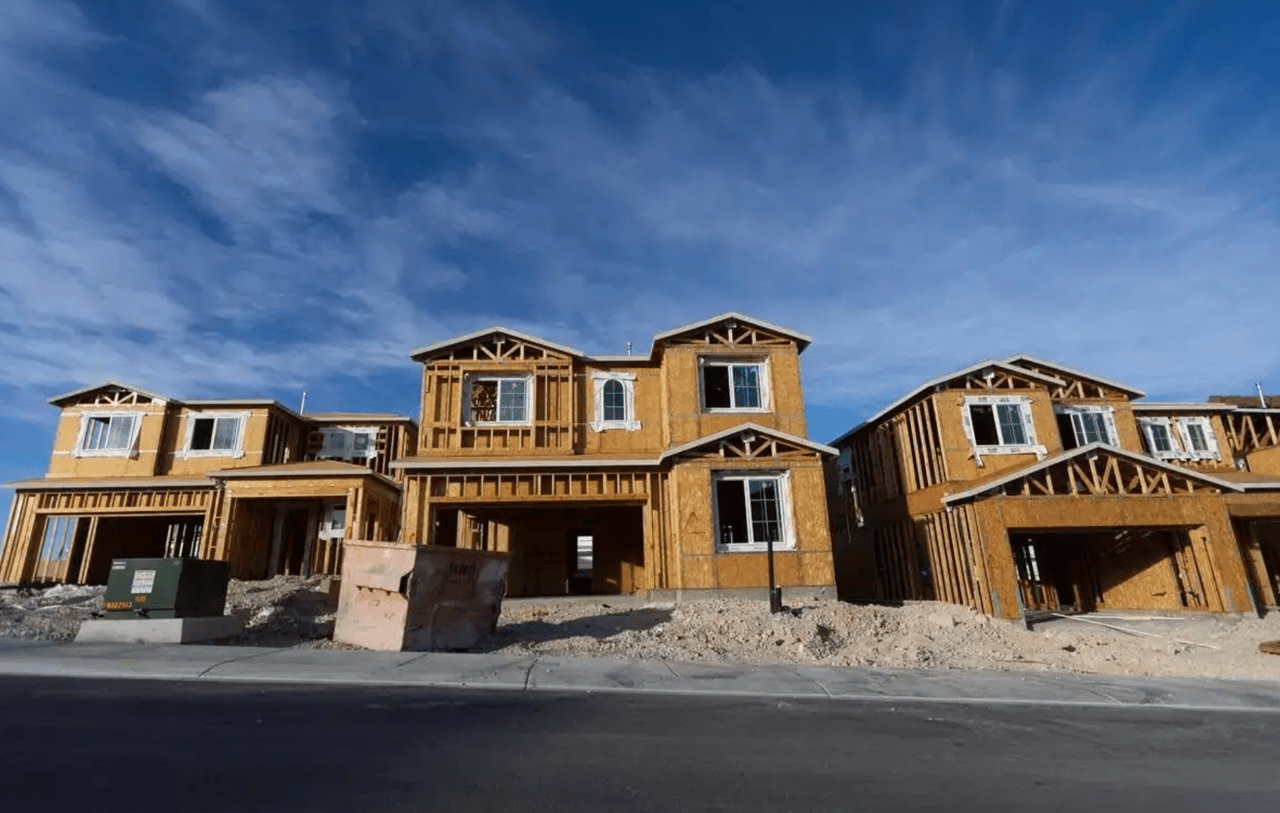 How many Californians moved to Nevada last year?