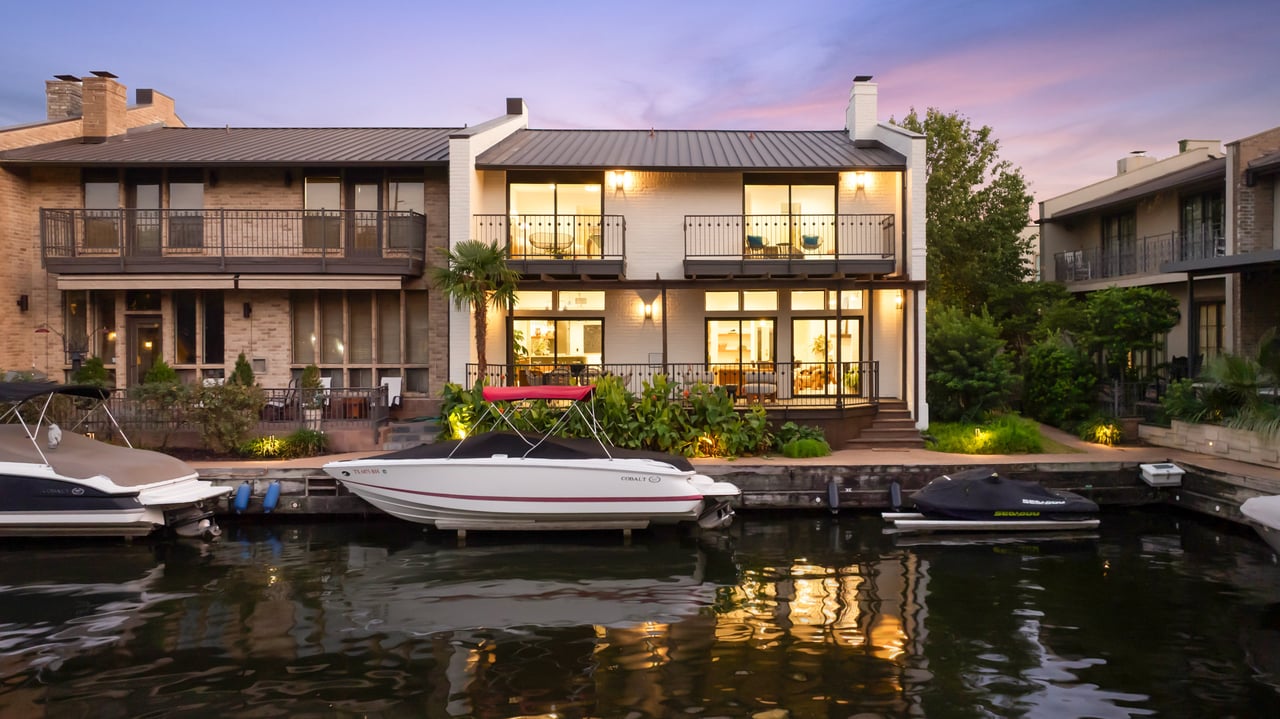 2431 Westlake Drive