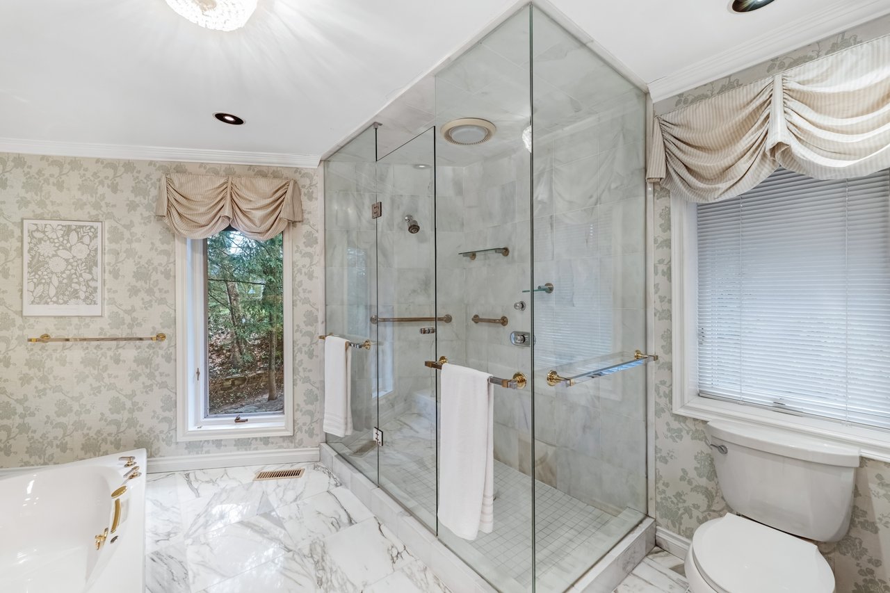 1000 Mississauga Heights Dr