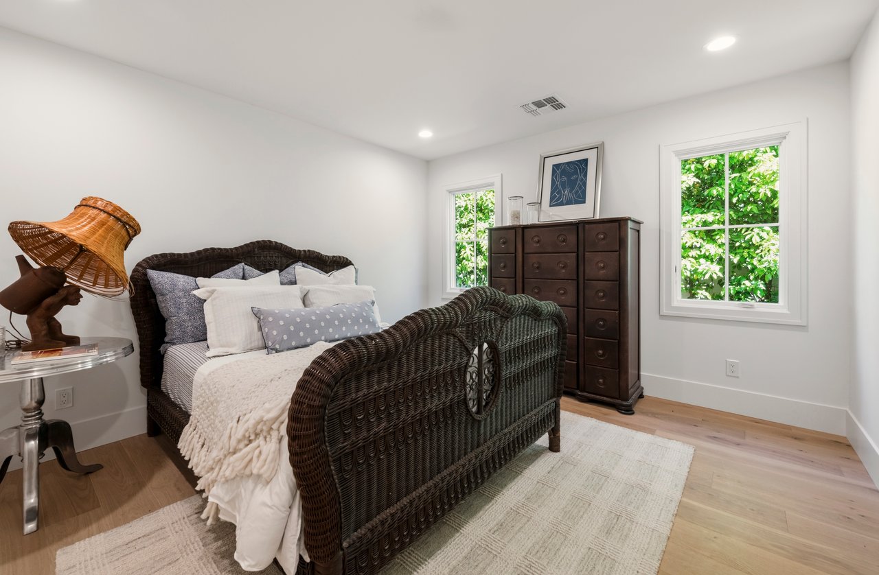 6141 E CALLE CAMELIA