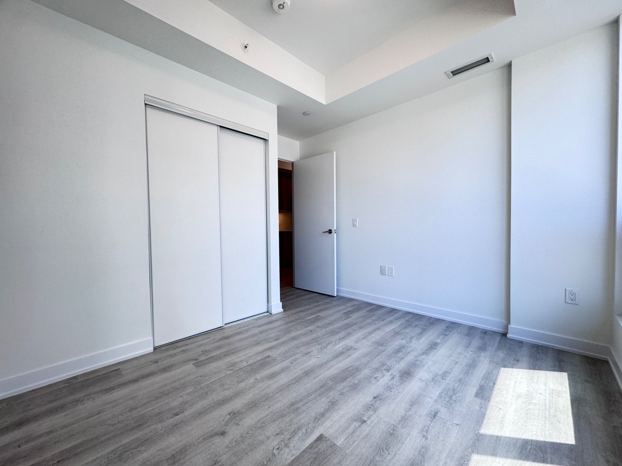 15 Richardson Street Unit: 418