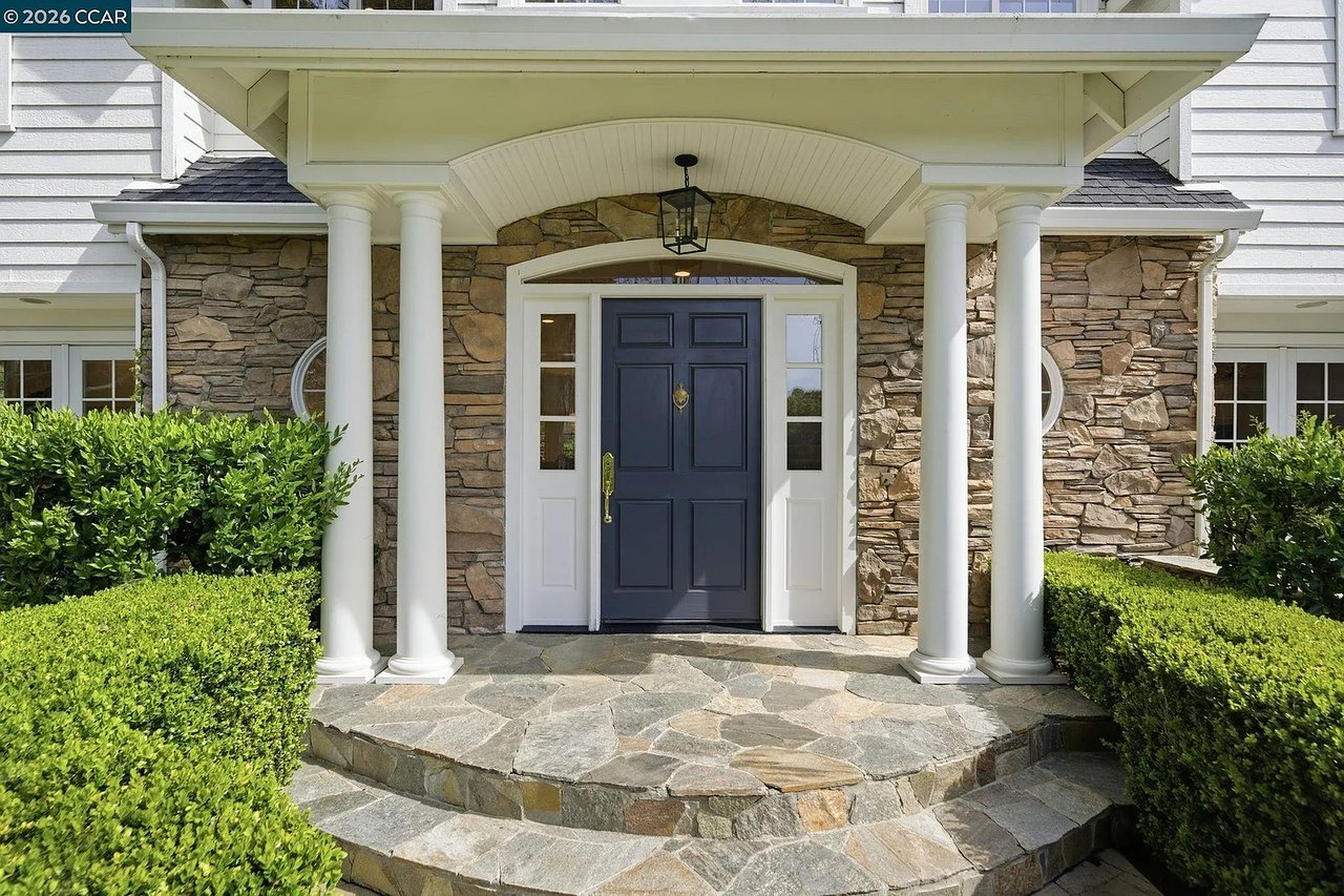 3 Honey Hill Ct, Orinda, CA